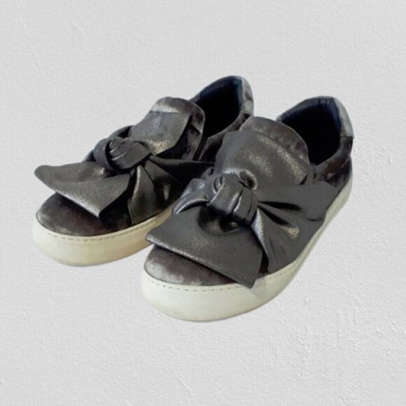 Ronsports grey velvet-like pull on sneakers w/ bow detail, lightly preworn -11 - Picture 2 of 6